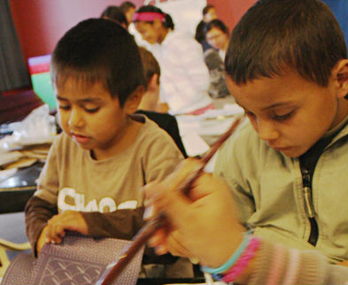 ARTWORKSHOPChildrenwithpaper